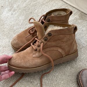 UGG lace up ankle boot size 7 suede